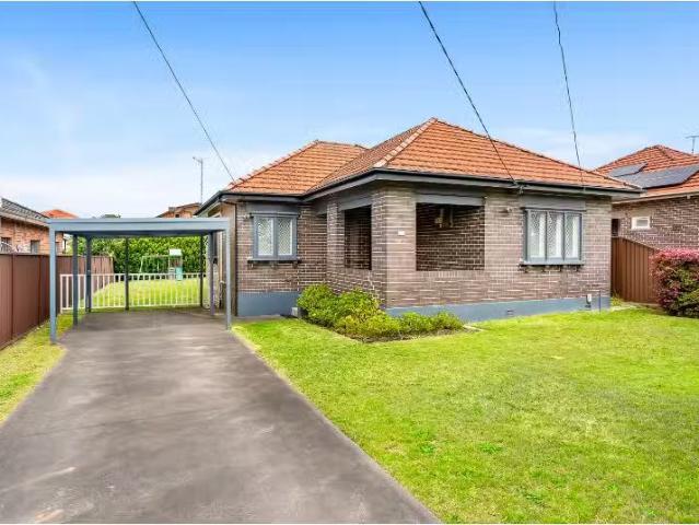 Unique 3 BR 26 Flers Avenue, Earlwood House for rent Listed b.
