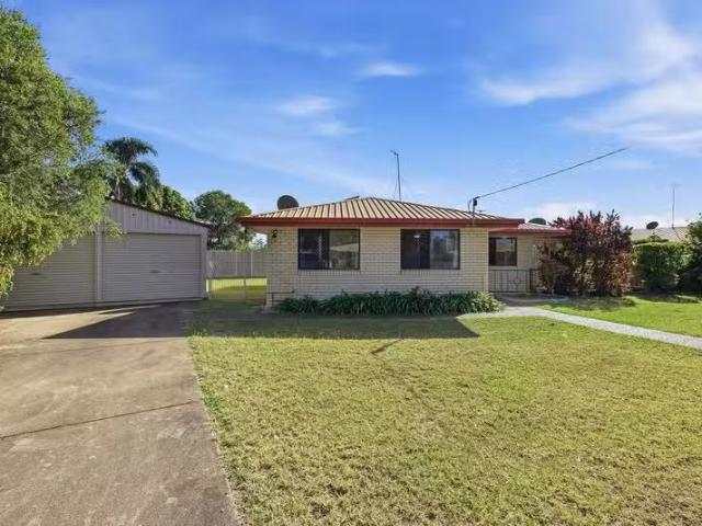 Deal! 3 BR 26 Mclachlan Drive, AVENELL HEIGHTS, QLD 4670 Hou.