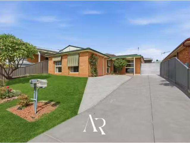 Cheap 3 BR 26 Virgil St, Greystanes House for rent Listed by.