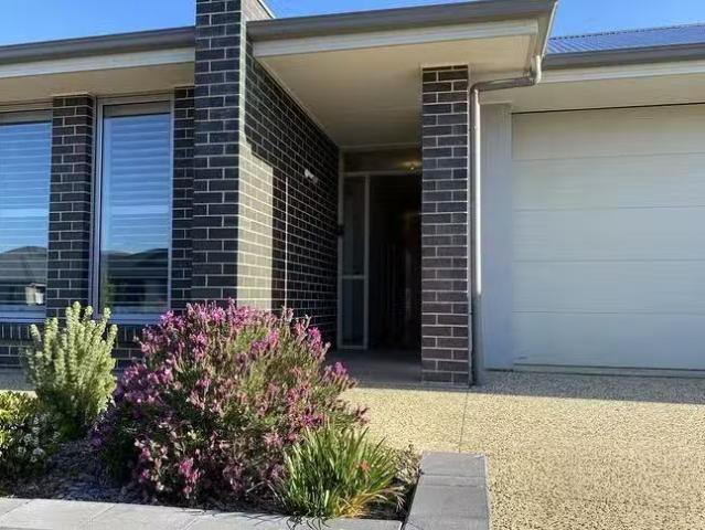 Deal! 3 BR 27 Clarence Street, Mount Barker, SA 5251