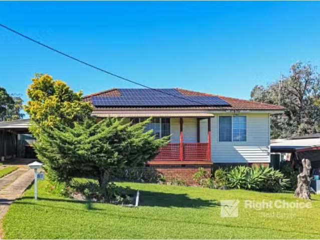 Cozy 3 BR 27 Kippax Street, Warilla House for rent Listed by.