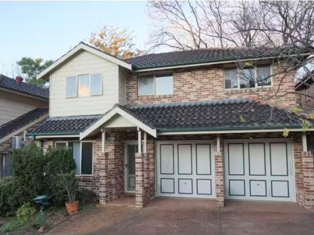 Unique 3 BR 27 Rockleigh Way, Epping Townhouse for rent Liste.