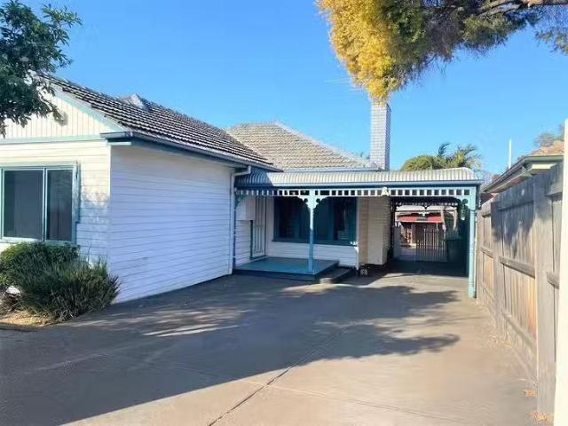 Charming 3 BR 284 Douglas Parade, Newport, VIC 3015