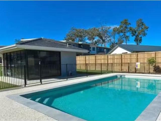 For Rent! 3 BR 29/131 Rockfield Road, DOOLANDELLA Townhouse fo.