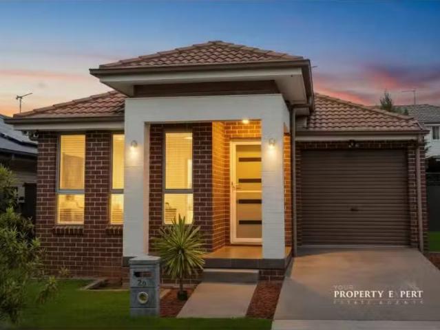 For Rent! 3 BR 29 Donovan Circuit, Ropes Crossing House for re.