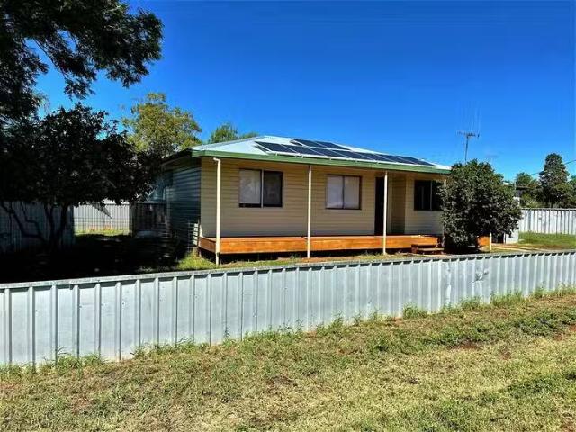 Nice 3 BR 30 Louth Road, Cobar, NSW 2835
