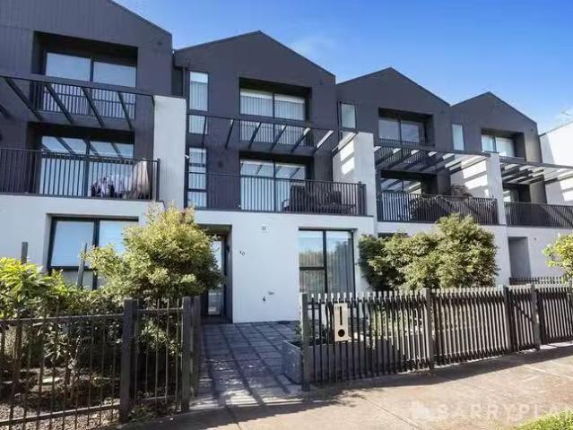 Rental! 3 BR 30 Wilkinson Road, Sunshine, VIC 3020