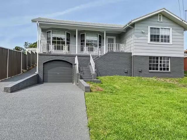 Unique 3 BR 30A Alcoomie Crescent, Koonawarra, NSW 2530 Hous.