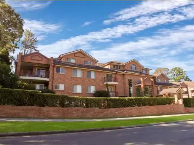 Unique 3 BR 3/19 29 Sherwin Avenue, Castle Hill Apartment for.