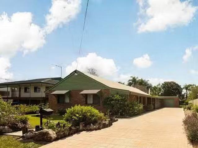 Cozy 3 BR 31 Henderson Road, Burpengary, QLD 4505
