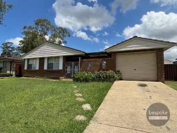 Cozy 3 BR 32 Tanbark Circuit, Werrington Downs House for rent.