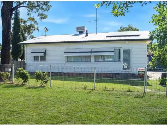 Rental! 3 BR 337 Chester Street, Moree House for rent Listed.