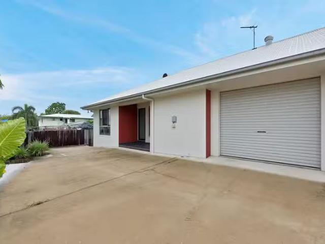 Cheap 3 BR 3/44 Rae Street, EAST MACKAY, QLD 4740 House for.