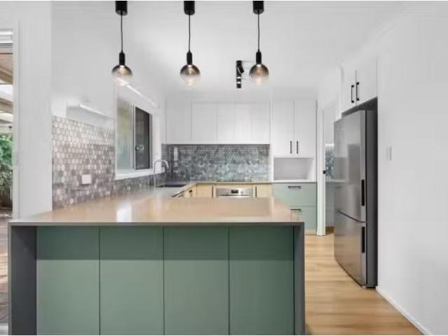 Rental! 3 BR 34/29 Popplewell Place, Gordon Townhouse for rent.