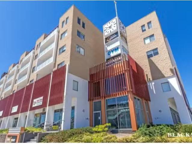 Nice 3 BR 39/170 Flemington Road, Harrison Apartment for rent.