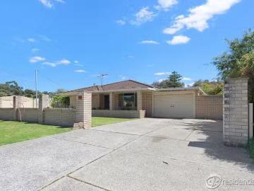 Cheap 3 BR 39 Glenbawn Drive, South Lake, WA 6164