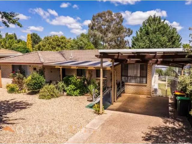 Cheap 3 BR 39 Seymour Street, Orange House for rent Listed by.