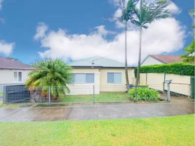 Nice 3 BR 7 GEORGE STREET, North Lambton House for rent Liste.