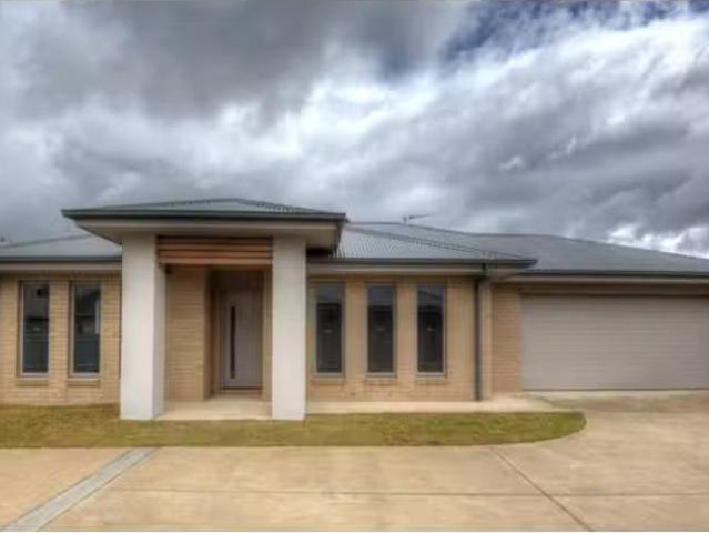 Rental! 3 BR 432 Douglas Road, LAVINGTON Townhouse for rent L.
