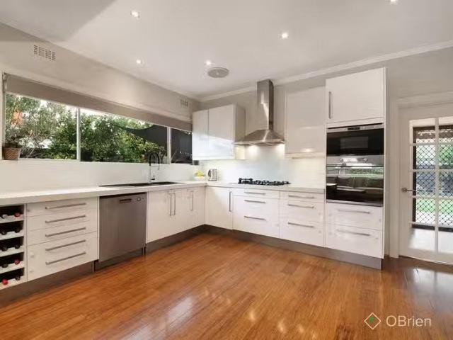 Cozy 3 BR 44 Ross Street, Huntingdale, VIC 3166