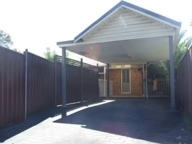 Nice 3 BR 47a Welwyn Rd, HEBERSHAM House for rent Listed by N.