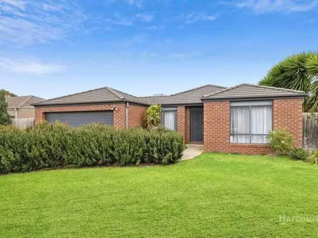 Charming 3 BR 48 Streeton Close, Corio, VIC 3214 House Leased