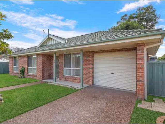 New 3 BR 49 Chelmsford Road, Charmhaven House for rent Listed.