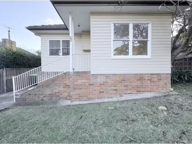 Charming 3 BR 49 Crowgey Street, Rydalmere House for rent Lis.