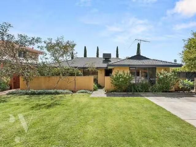 New 3 BR 4 Loris Way, Kardinya, WA 6163