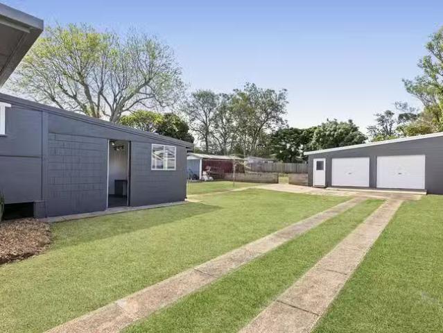Cozy 3 BR 51 Gostwyck Street, Newtown, QLD 4350
