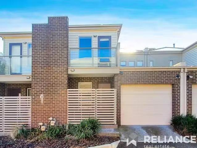 Charming 3 BR 5/24 Findon Court, Point Cook, VIC 3030