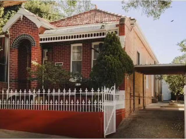 Just in! 3 BR 52 Pile Street, Marrickville House for rent Lis.