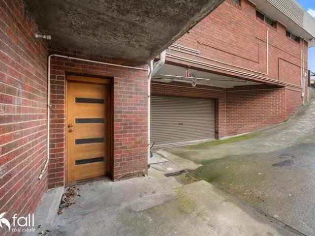 Nice 3 BR 52B Marys Hope Road, Rosetta, TAS 7010