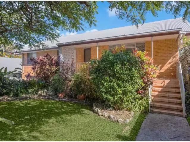 Cheap 3 BR 5 Norman Street, TWEED HEADS House for rent Listed.