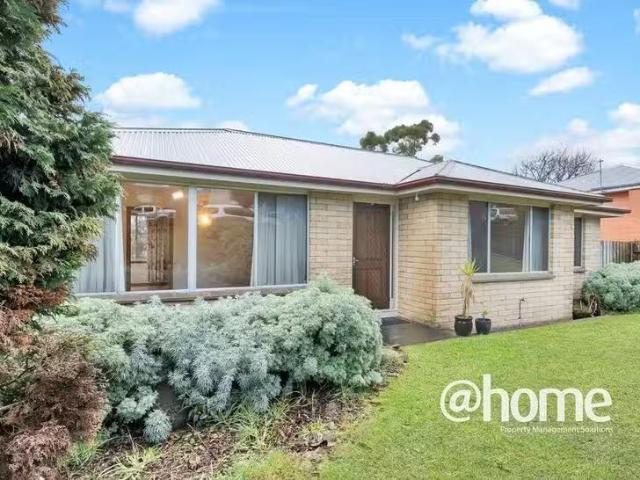 Deal! 3 BR 5 Peters Avenue, Summerhill, TAS 7250