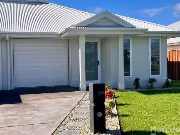 New 3 BR 5a Garruka Way, South West Rocks, NSW 2431 Duplex /.