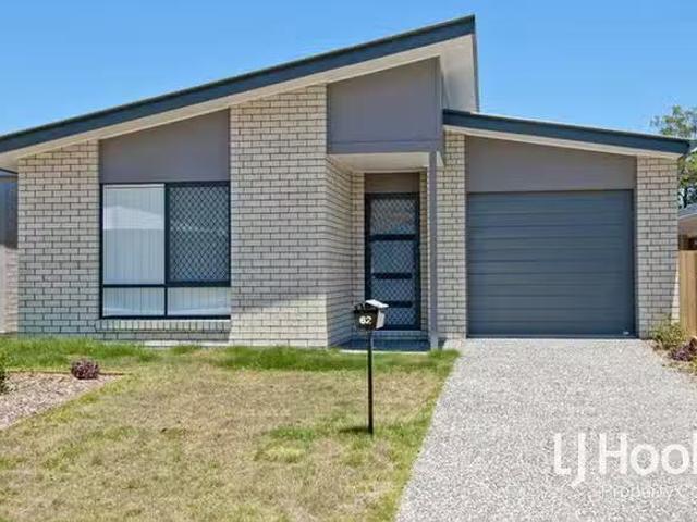 For Rent! 3 BR 62 Highlands Street, Yarrabilba, QLD 4207