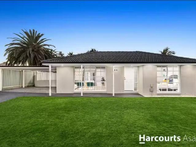 Nice 3 BR 62 Toirram Crescent, Cranbourne, VIC 3977 House fo.