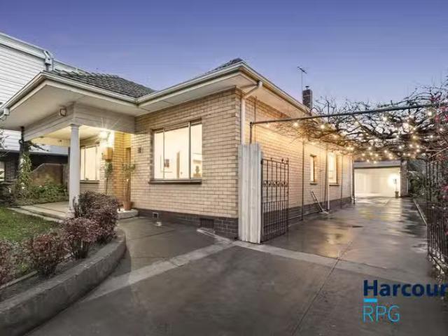 Just in! 3 BR 68 Nicholson Street, BRUNSWICK EAST, VIC 3057.