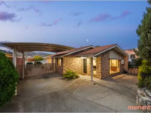 Just in! 3 BR 6 Hindle Place, Gordon House for rent Listed by.