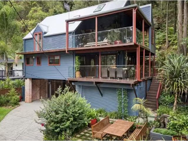 For Rent! 3 BR 78 Timbertop Drive, Umina Beach House for rent.