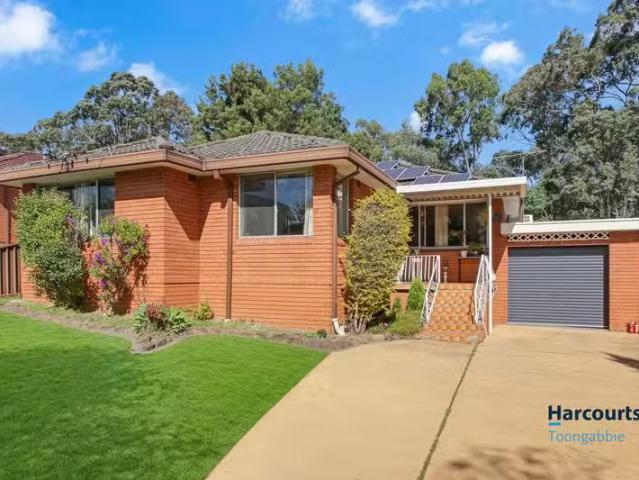 Cozy 3 BR 8 Millicent Street, GREYSTANES, NSW 2145 House for.