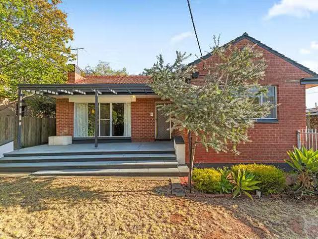 Unique 3 BR 92 Springbank Road, Clapham, SA 5062