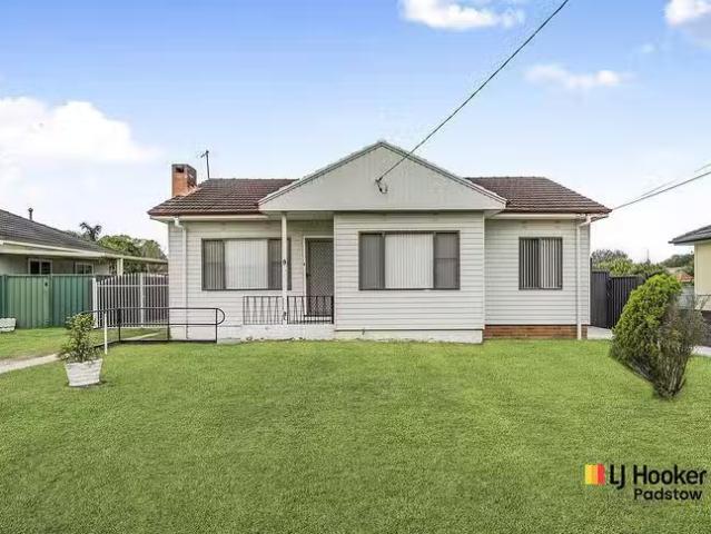 Nice 3 BR 9 Richardson Avenue, Padstow, NSW 2211