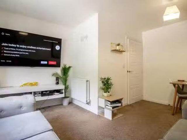 Deal! 3 BR Armstrong Road