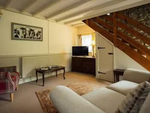 Cheap 3 BR B4329
