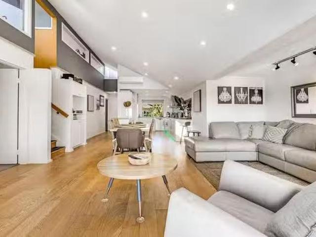 Charming 3 BR Lady Gowrie Drive
