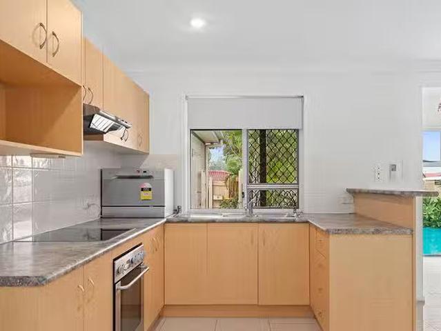 Cheap 3 Granville Street, Eight Mile Plains, QLD 4113