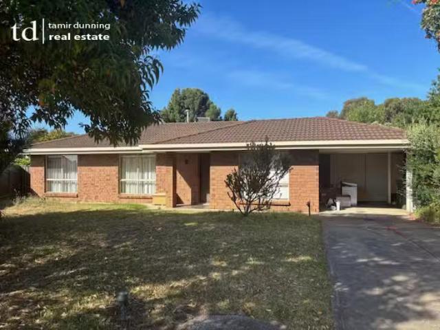 Charming 3 Dana Court, Darlington, SA 5047