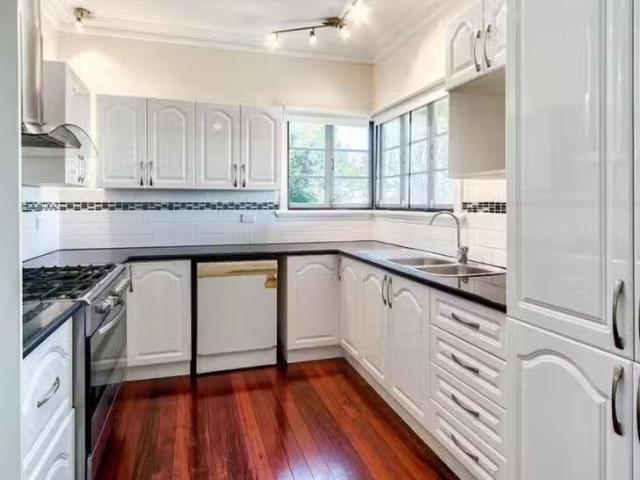 New 3 Fincastle Street, Moorooka, QLD 4105